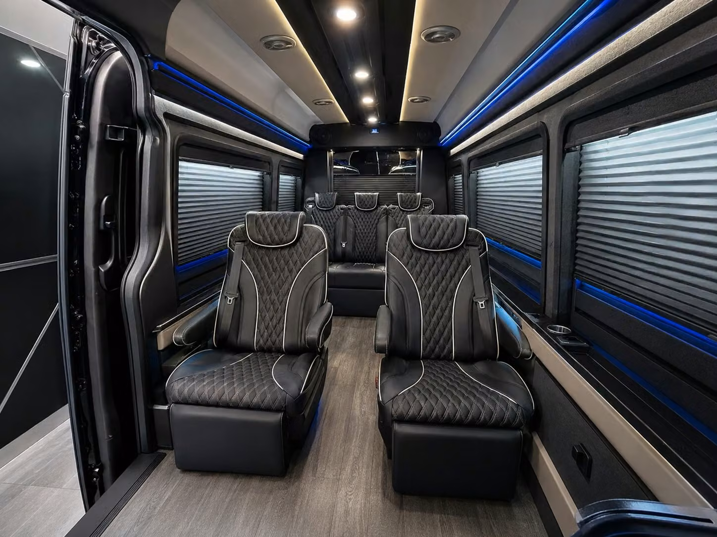 shuttle buses for hotel guests and cruise groups passing through mcallen